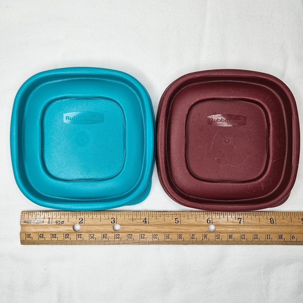 Rubbermaid Food Storage Lids - Teal and Maroon